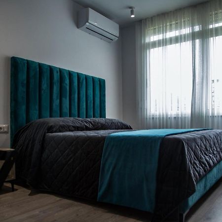 Lucas Central Premium Studios Tiran Dış mekan fotoğraf