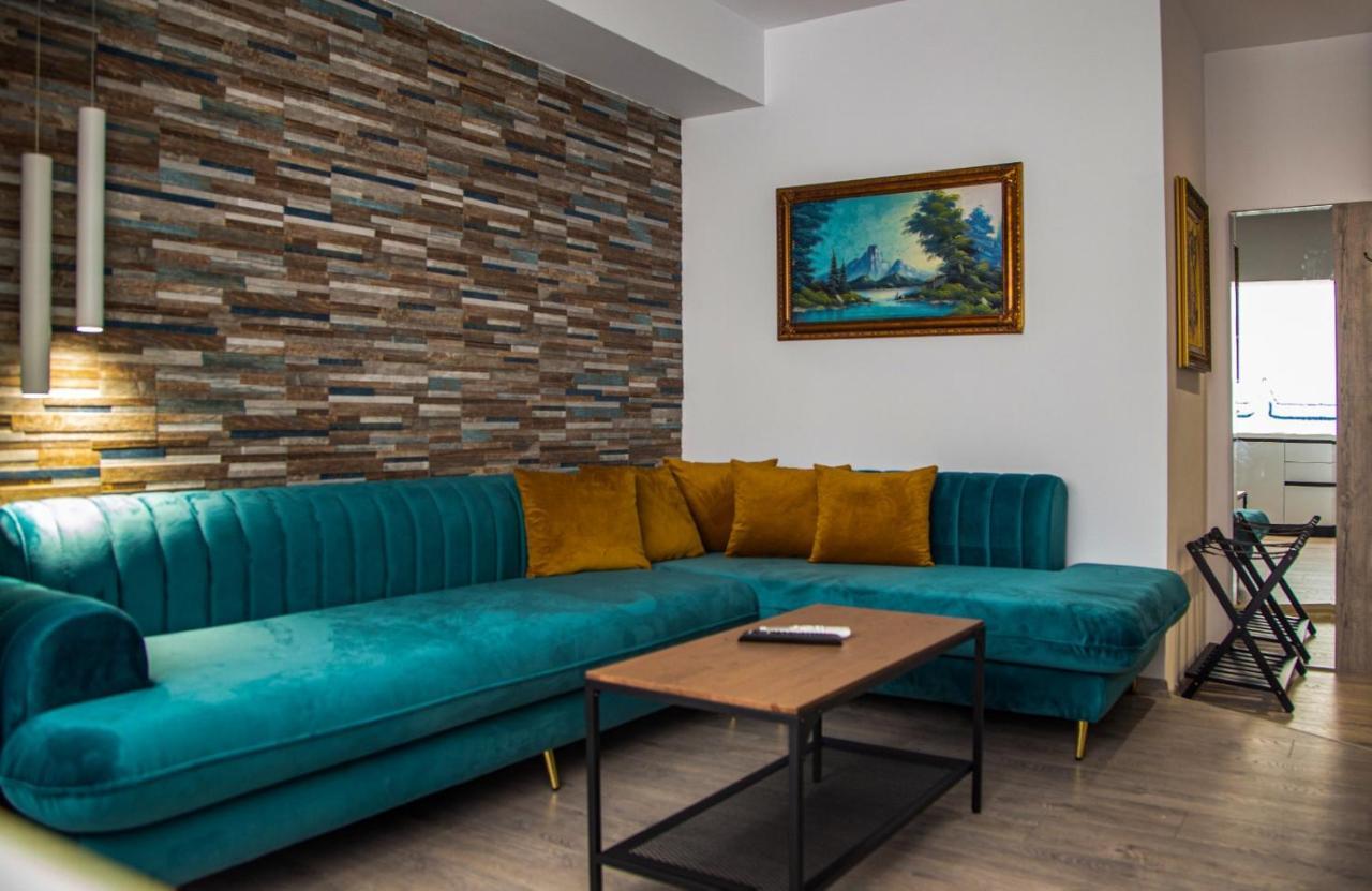 Lucas Central Premium Studios Tiran Dış mekan fotoğraf