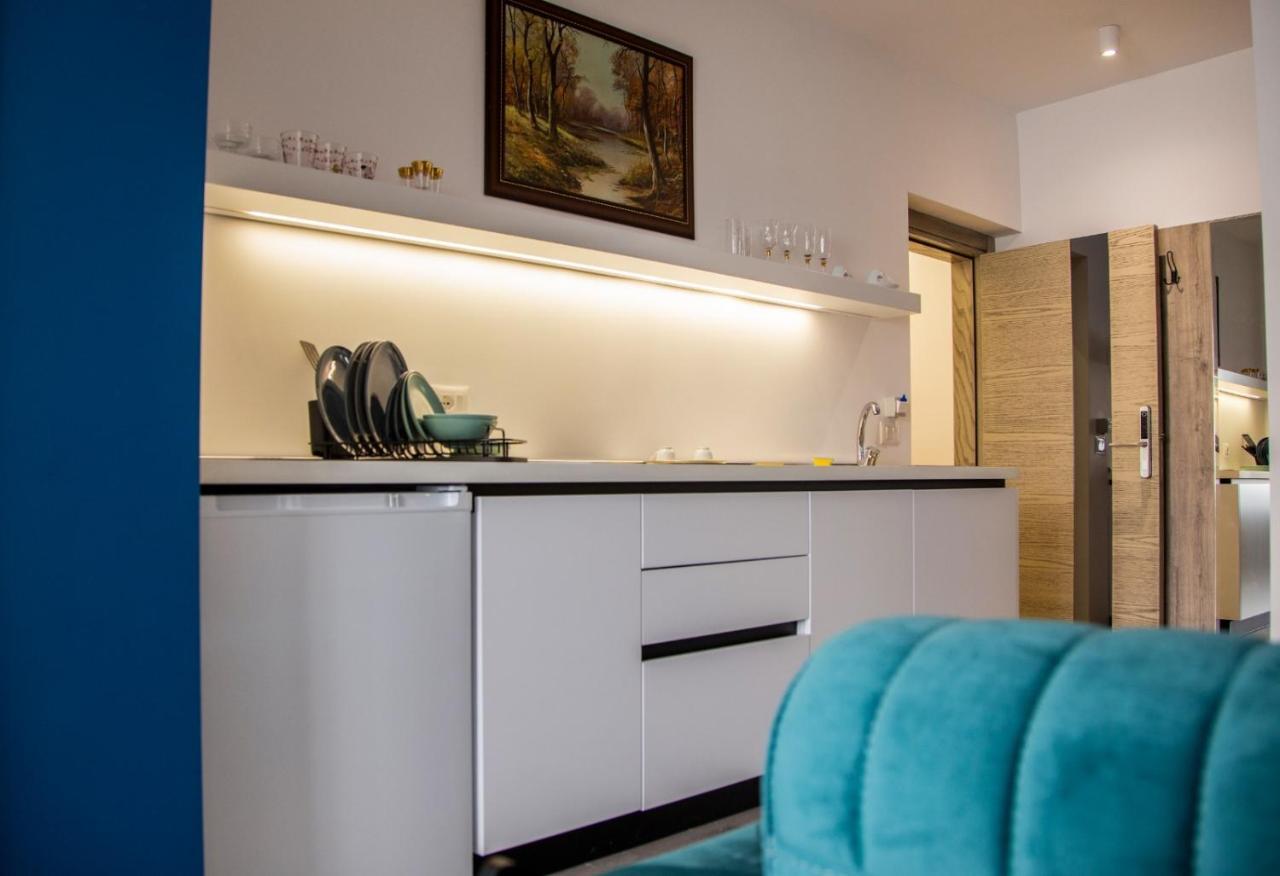 Lucas Central Premium Studios Tiran Dış mekan fotoğraf